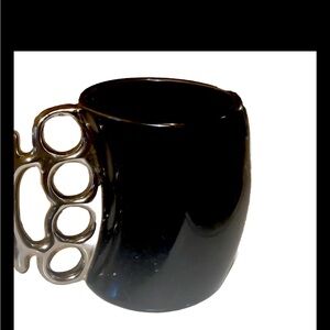 Fred Fisticup Black Silver Tone brass knuckles ceramic mug coffee cup C3